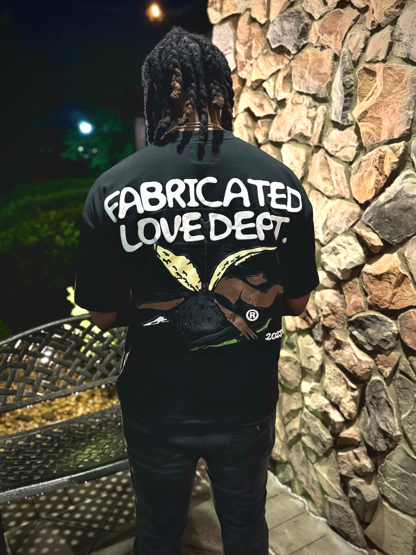 Fabricated Love Black Drop Shoulder Graphic Logo T-shirt