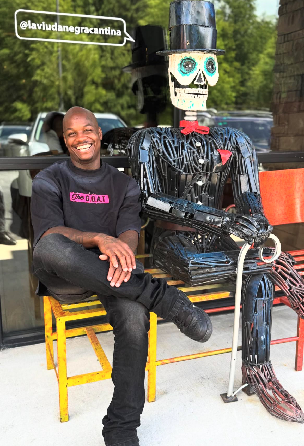 THE G.O.A.T BLACK/FUCHSIA “IMPECCABLE” EMBROIDERY PATCH DROP SHOULDER T-SHIRT