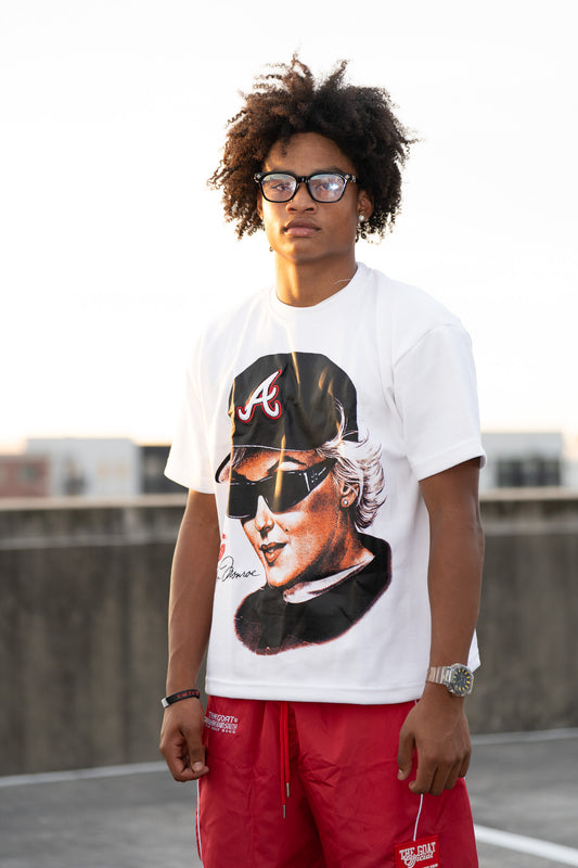 “MARILYN MONROE” FABRICATED LOVE GRAPHIC TEE WITH EMBROIDERED “A” HAT.