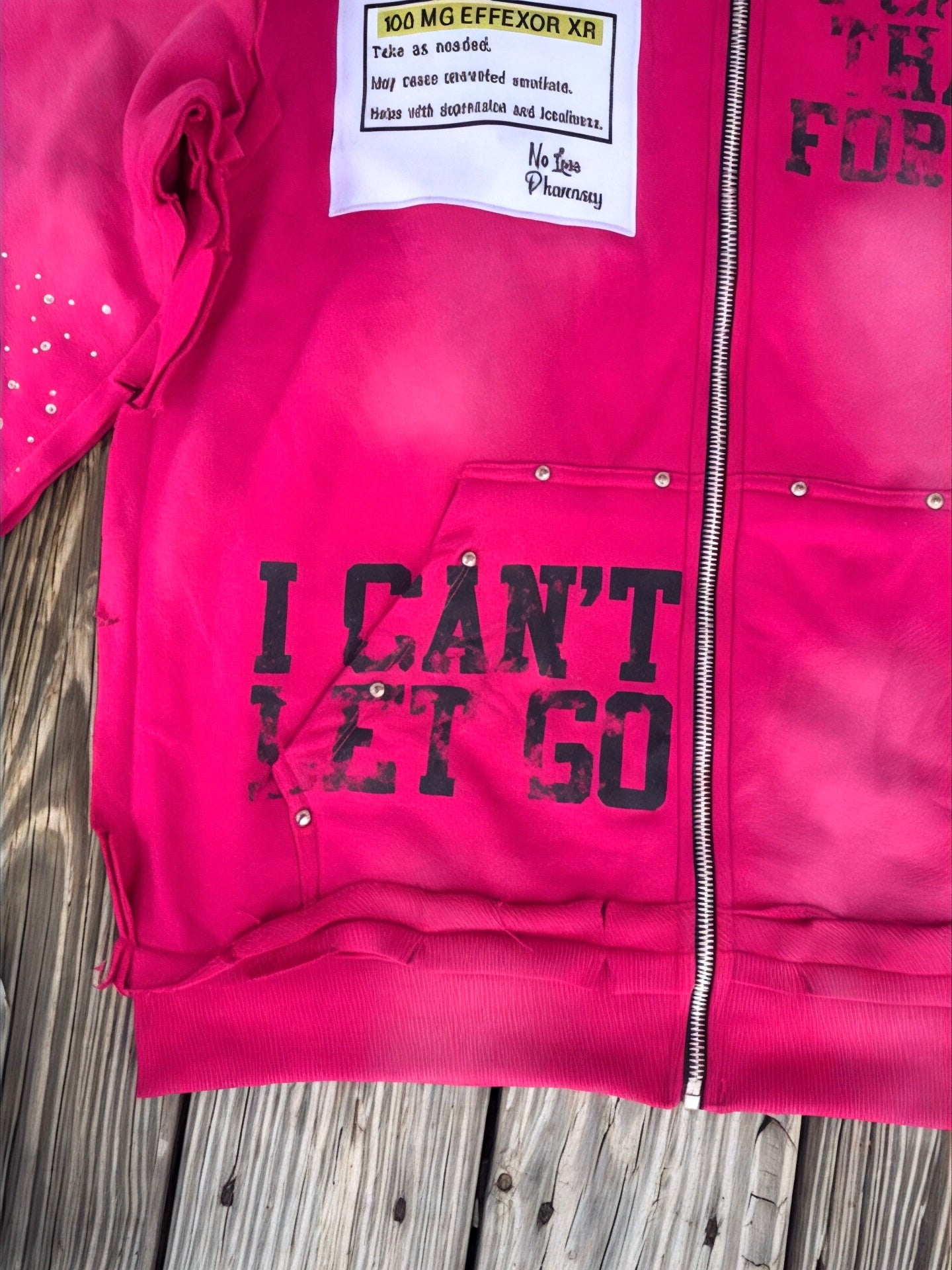 FABRICATED LOVE PINK                   🎶I GOT A THANG FOR YOU🎶     ~LOVE SICK ZIP-UP